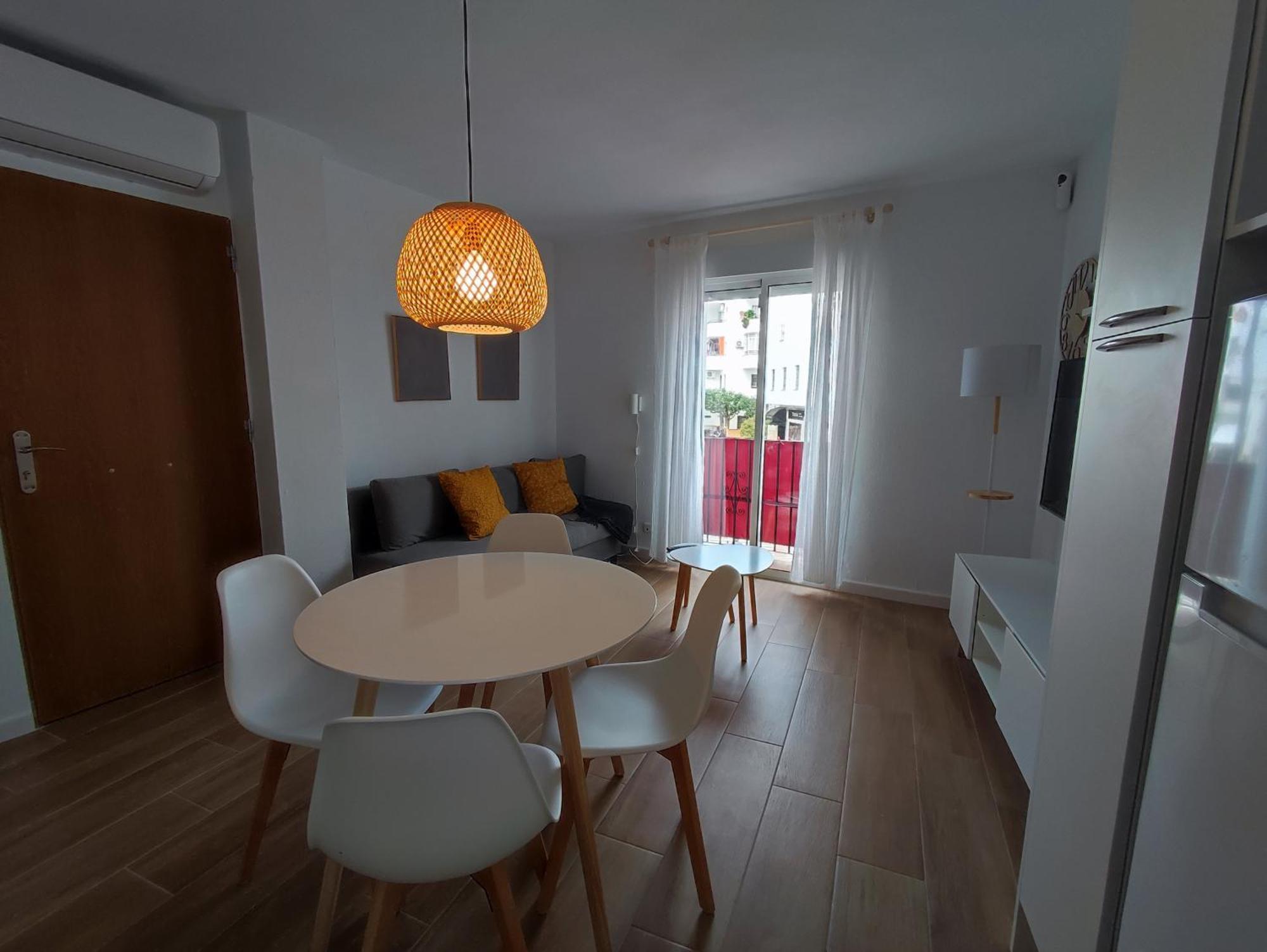 Bonito Apt. En Casco Historico Марбеля Екстериор снимка